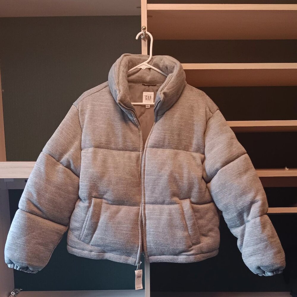 Brand-new NWT GAP Puffer jacket